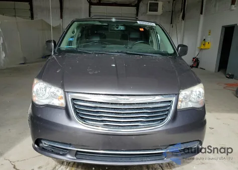 2015 Chrysler Town & Country Touring из США, поврежденный, VIN 2C4RC1BG9FR695897